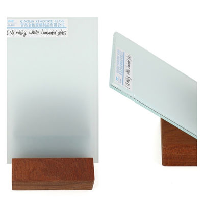 Keamanan Putih Susu Kaca Laminasi Perlindungan UV CE AS/NZS 2208 Bersertifikat